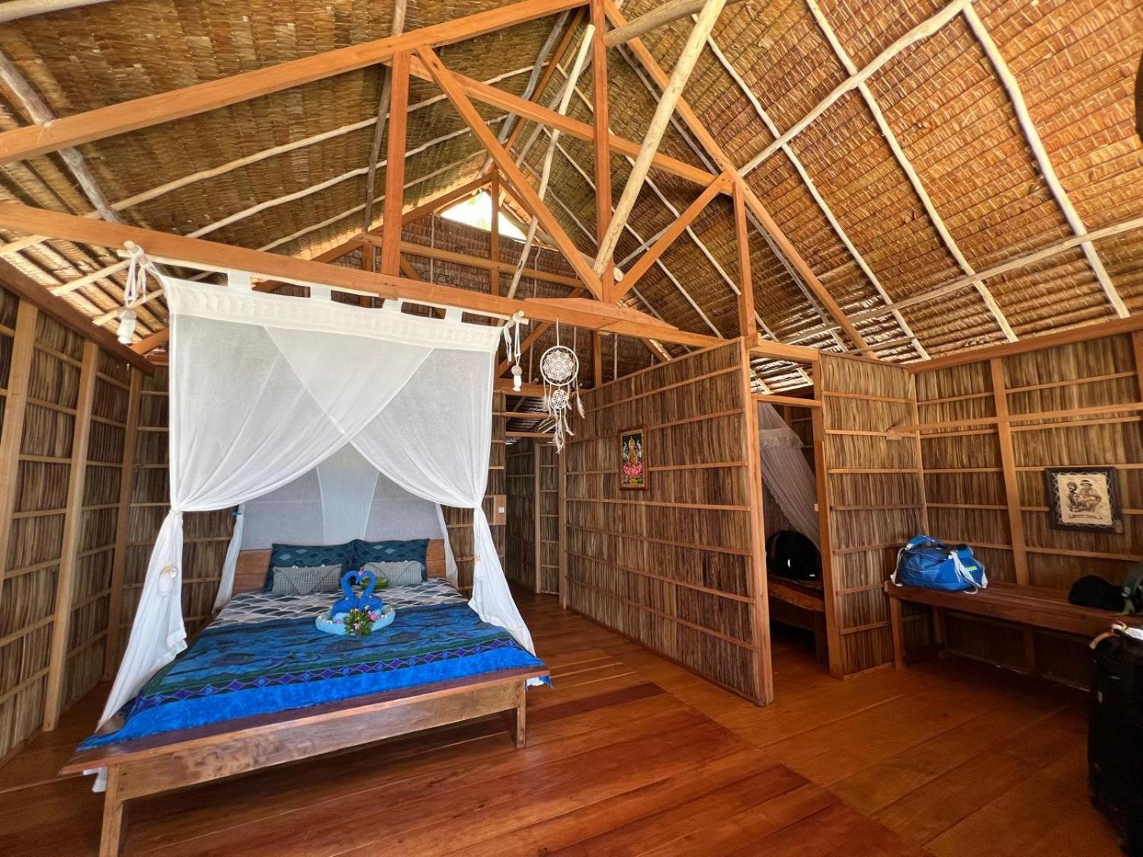 Tabari Dive Lodge Pulau Mansuar Luaran gambar